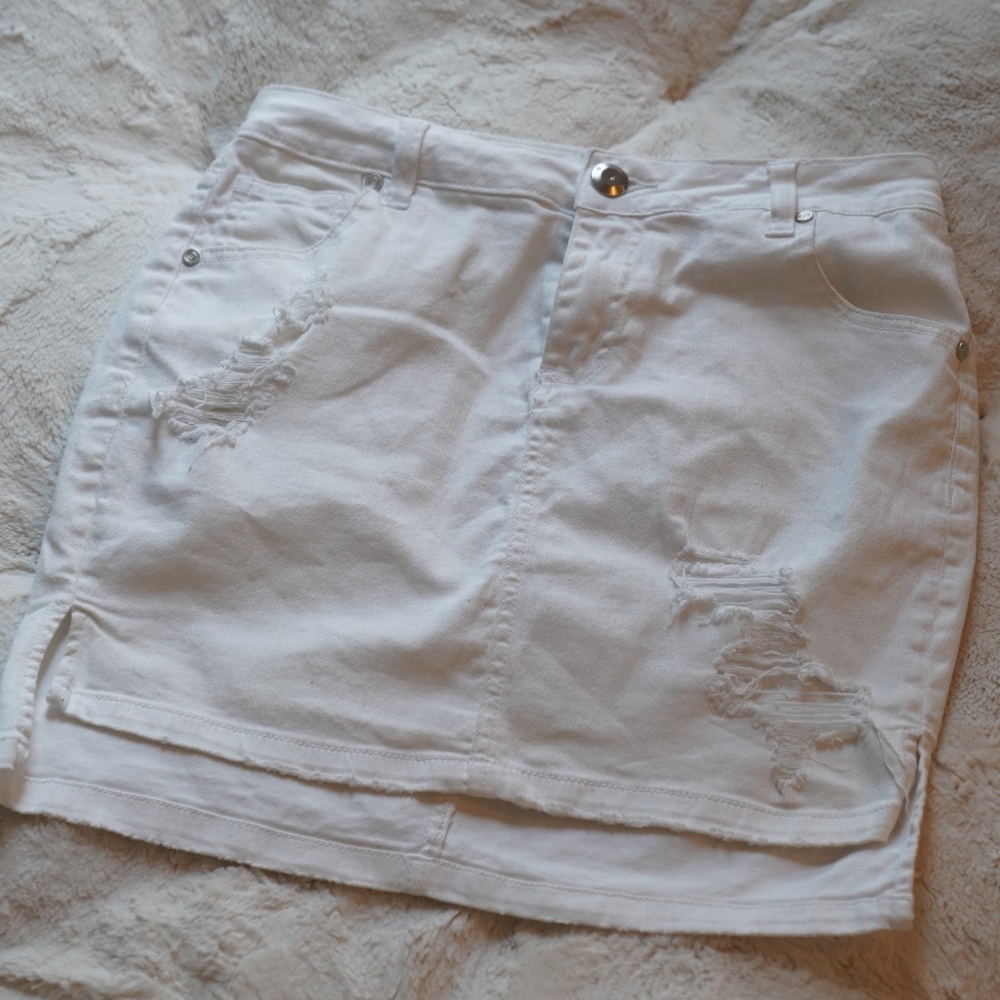White distressed denim skirt